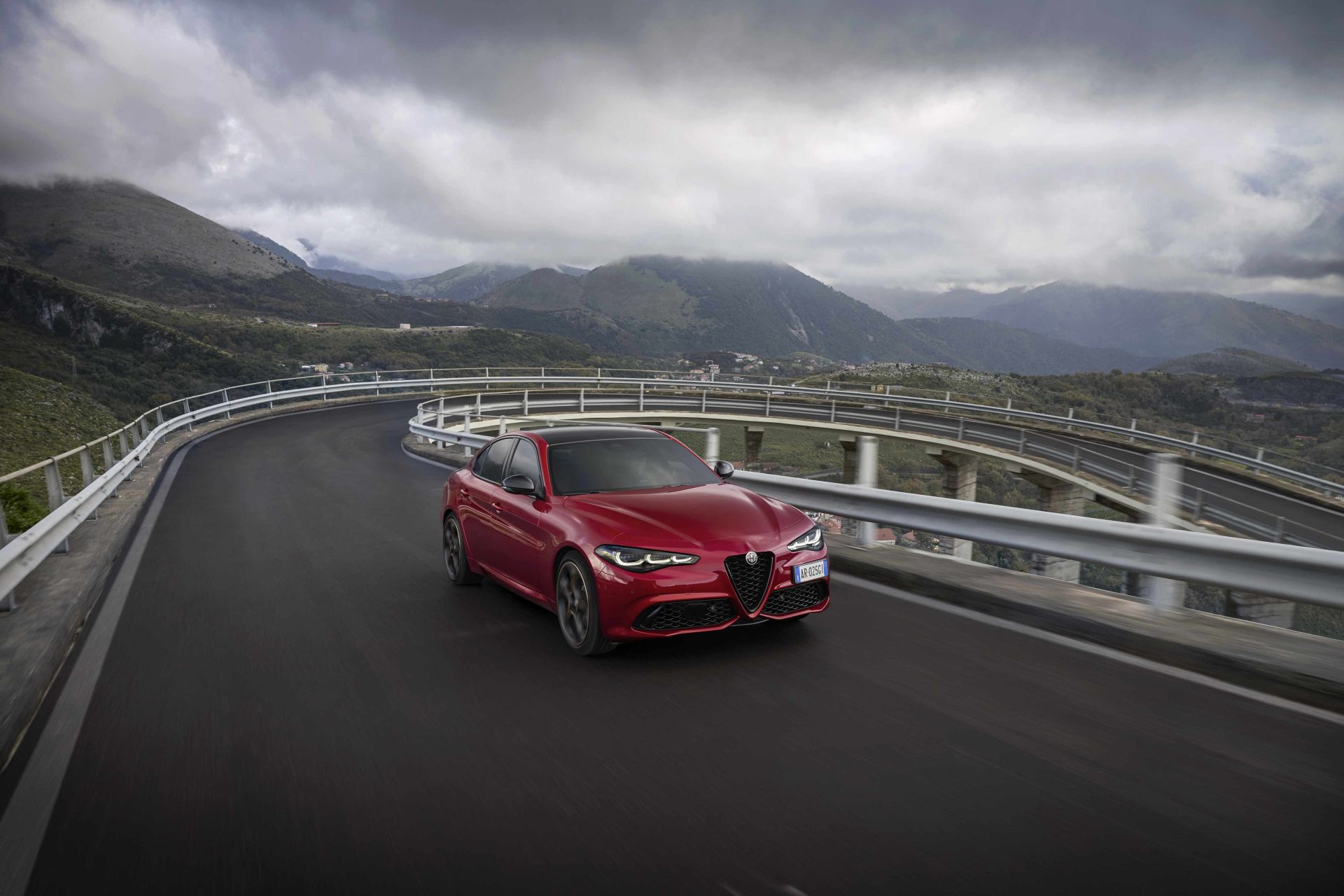 睽違18年！Alfa Romeo 強勢回歸台灣　Giulia／Stelvio 正式上市　7年20萬公里保固、首批車主「Alfisti 專屬禮遇」啟動